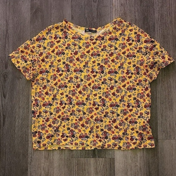 ZARA CROPPED FLORAL PRINT SHORT SLEEVE - Picture 1 of 3